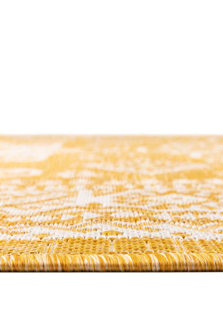 10' x 10' Easy-Clean Aztec Indoor / Outdoor Round Rug
