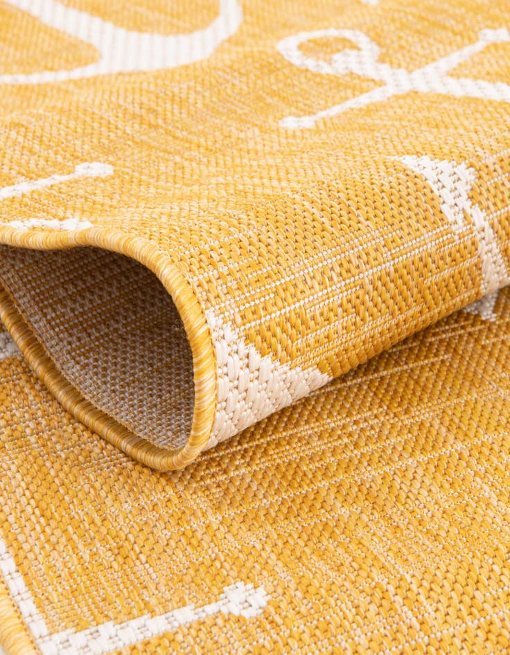 Detail image of 3' x 3' Easy-Clean Coastal Indoor / Outdoor Round Rug