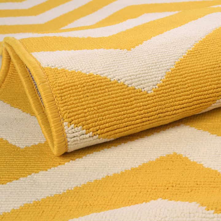 7' x 7' Easy-Clean Coastal Indoor / Outdoor Round Rug