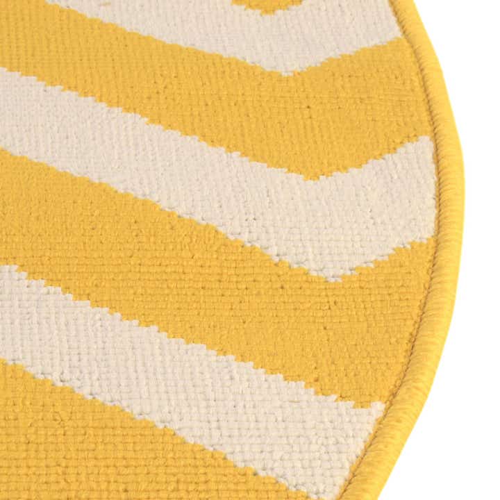 7' x 7' Easy-Clean Coastal Indoor / Outdoor Round Rug