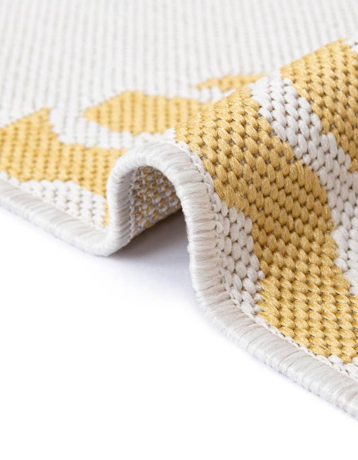 Detail image of 10' x 10' Easy-Clean Coastal Indoor / Outdoor Round Rug