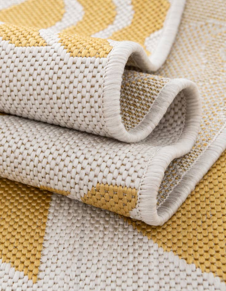 Detail image of 10' x 10' Easy-Clean Coastal Indoor / Outdoor Round Rug