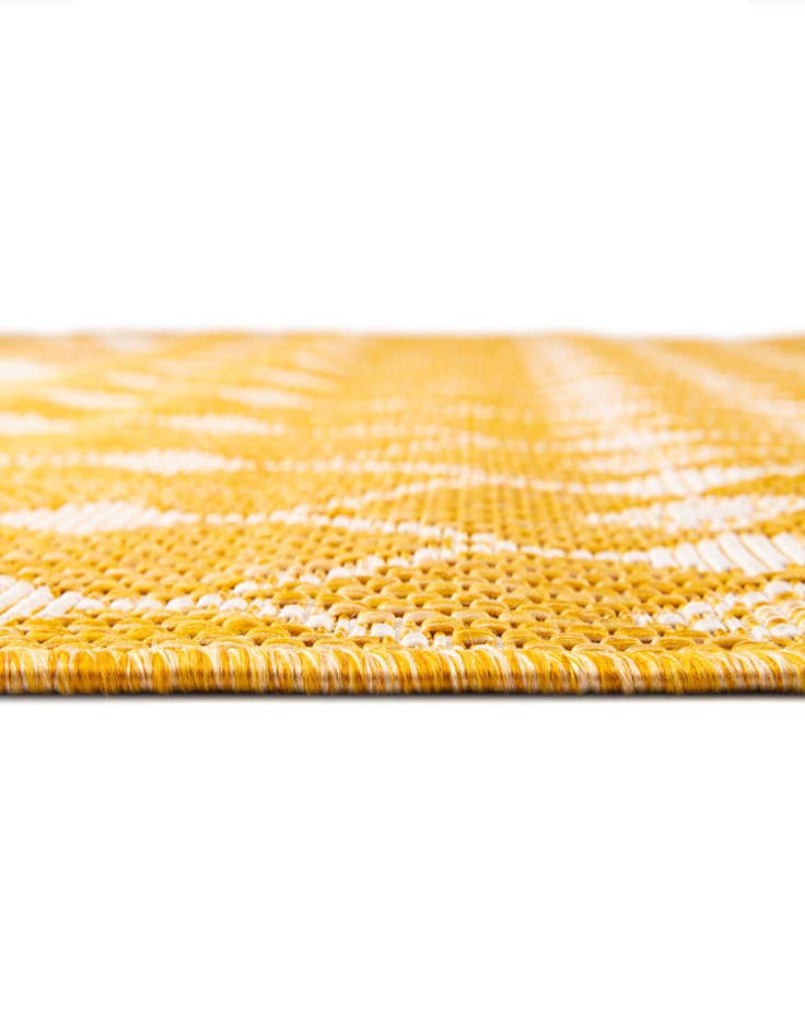 Detail image of 4' x 4' Easy-Clean Trellis Indoor / Outdoor Round Rug
