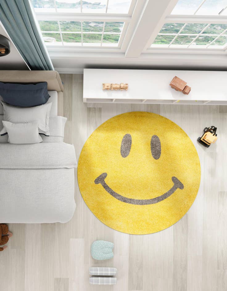 Detail image of 7' 10 x 7' 10 Smiley Face Whimsy Kids Round Rug