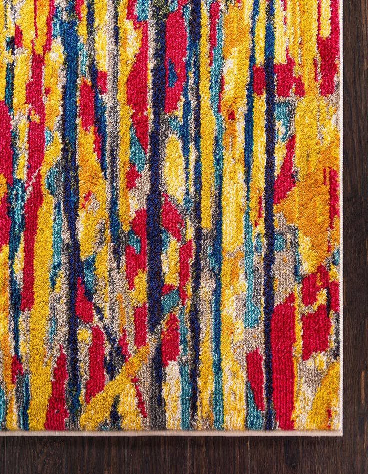 Detail image of 2' 7 x 10'  Washable Casablanca Runner Rug