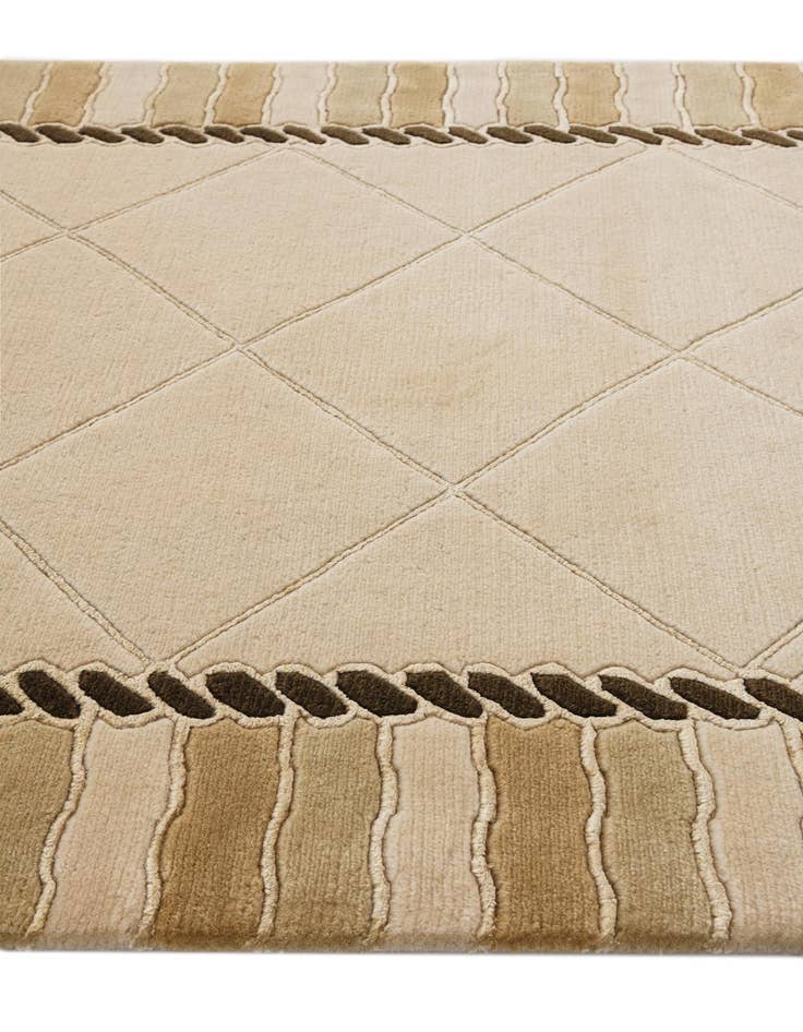 Detail image of 3' 5 x 16' 1 Darya Runner Rug