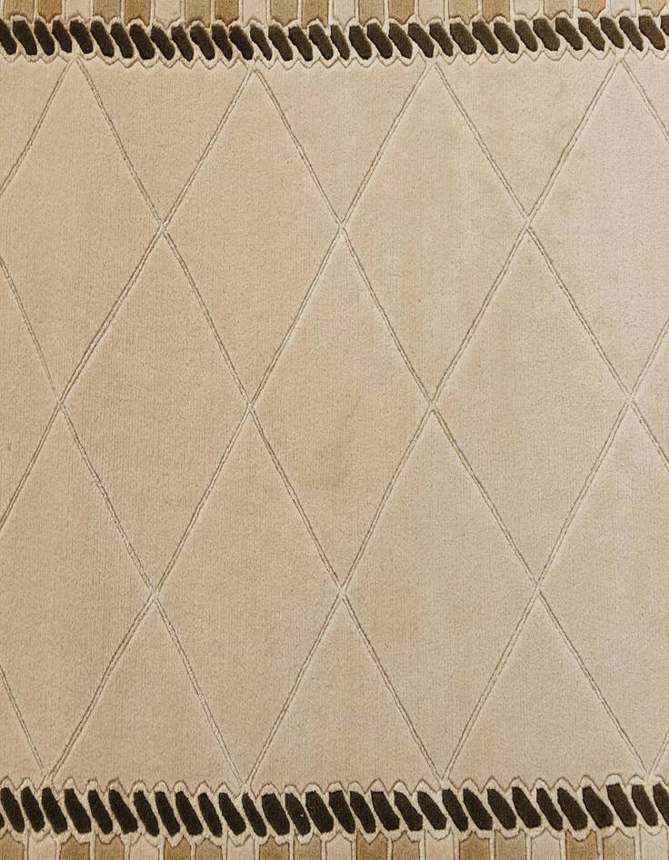 Detail image of 3' 5 x 16' 1 Darya Runner Rug