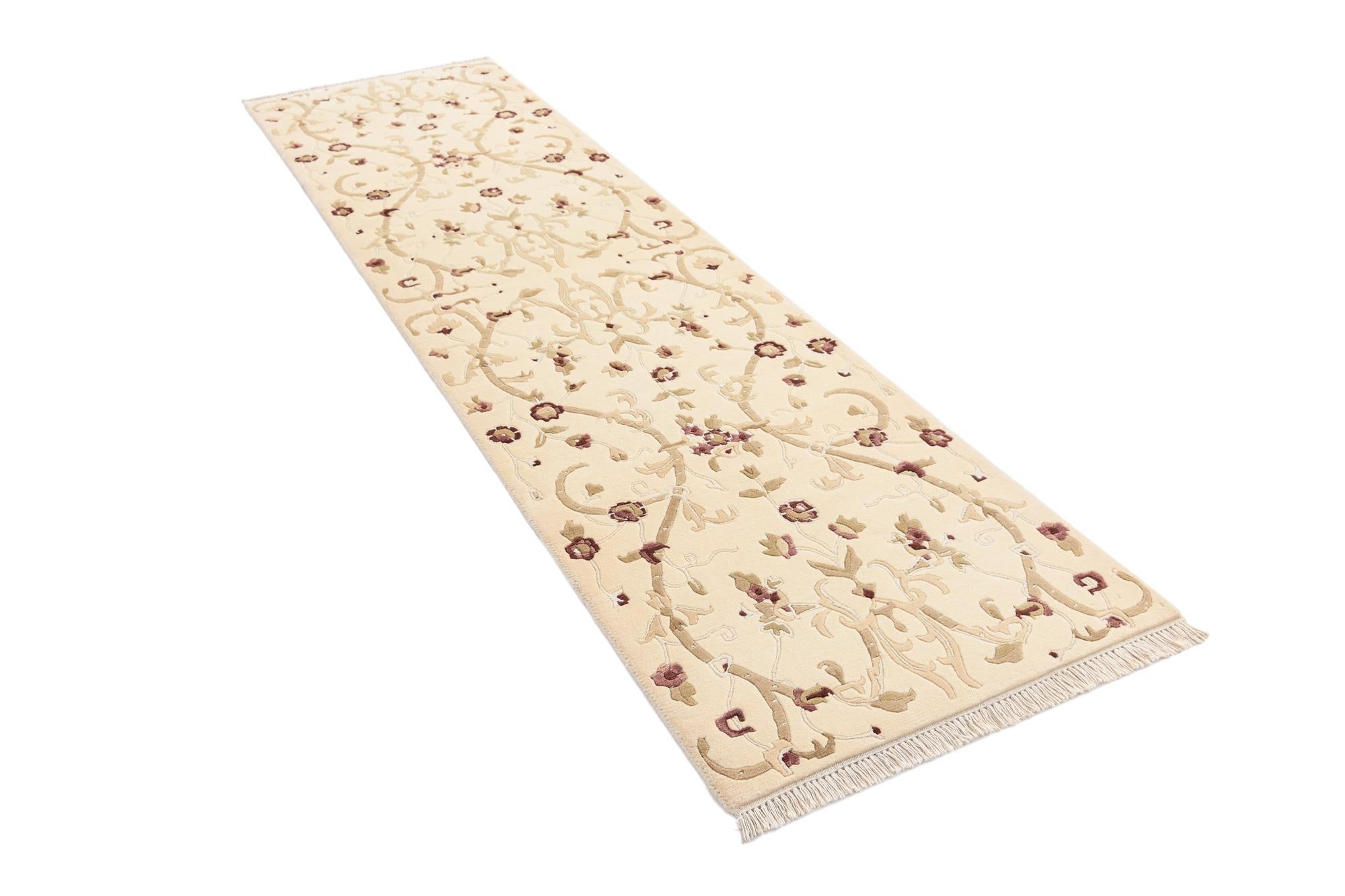 2' 7 x 10' Darya Runner Rug