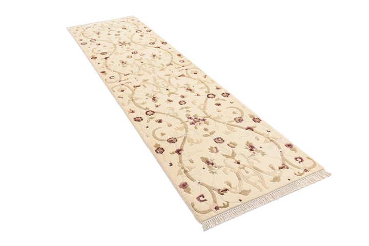 2' 7 x 10' Darya Runner Rug