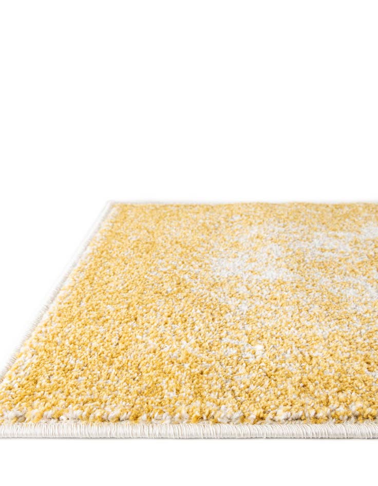 Detail image of 2' x 6' 9 Dover Runner Rug