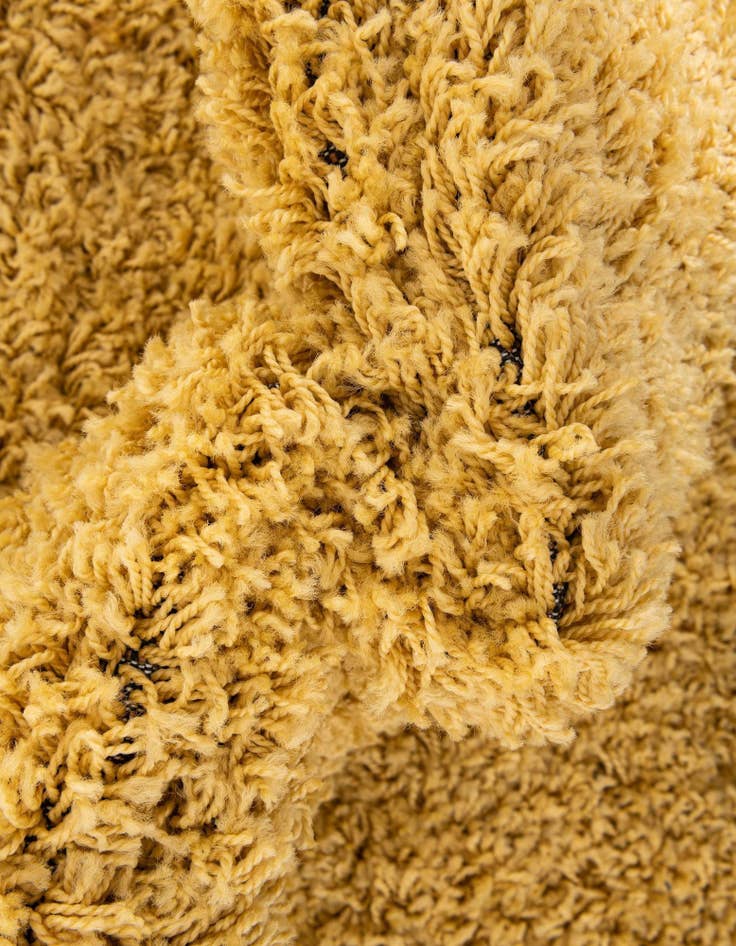 Detail image of 2' 6 x 13' Everyday Shag Runner Rug