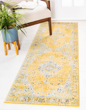 2' 7 x 10' Heritage Runner Rug