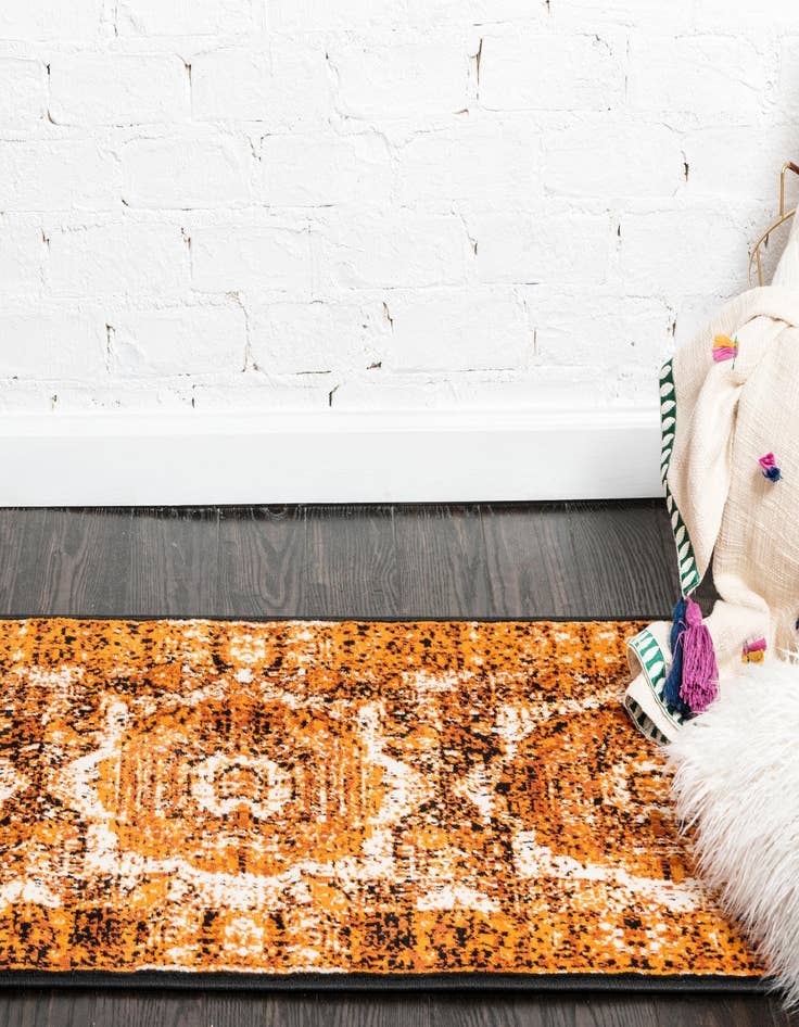 Detail image of 3' x 9' 10 Istanbul Runner Rug