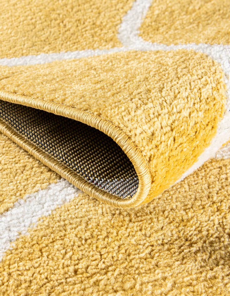 Detail image of 2' x 10' Lattice Frieze Runner Rug