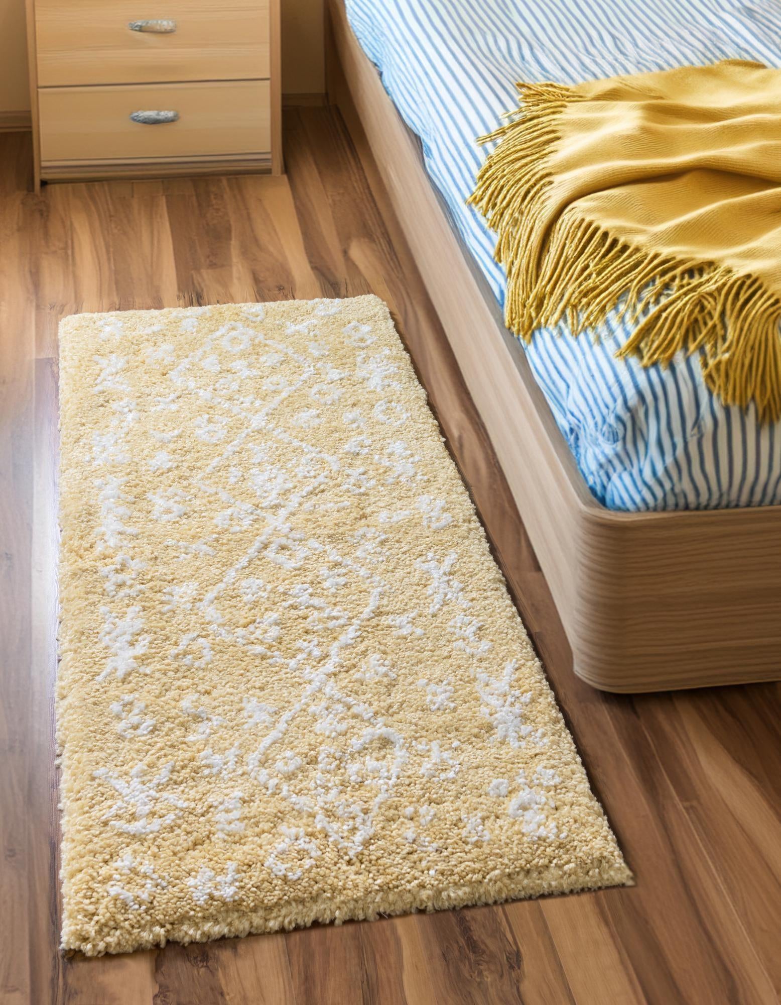 2' 7 x 10' Marrakesh Shag Runner Rug