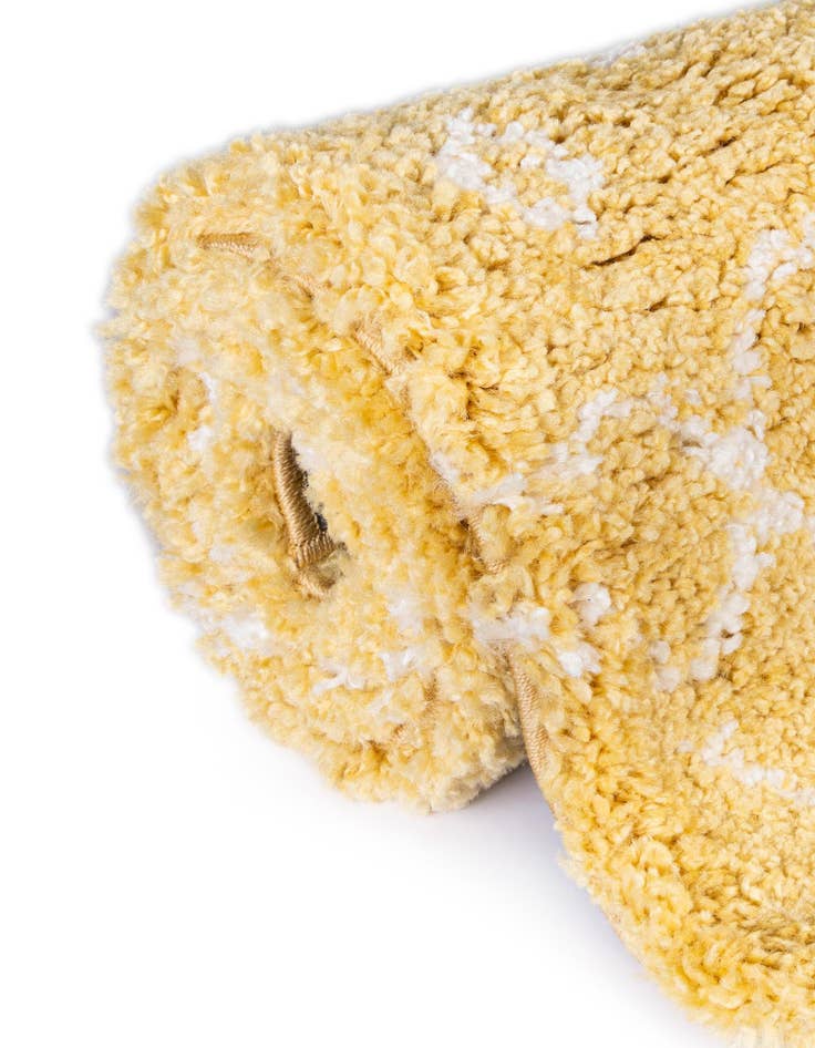 Detail image of 2' 7 x 10' Marrakesh Shag Runner Rug