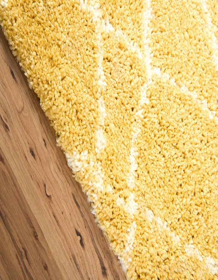 Detail image of 2' 7 x 6' Moroccan Shag Runner Rug