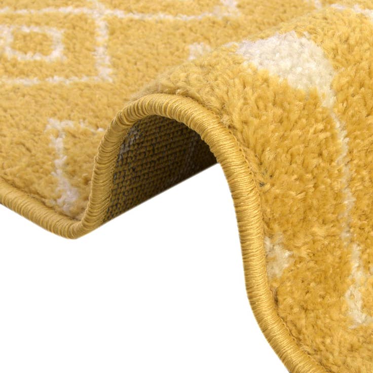 Detail image of 3' 3 x 16' 5 Moroccan Trellis Runner Rug