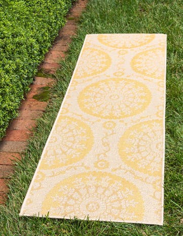Yellow Easy-Clean Botanical Indoor / Outdoor Runner Rug