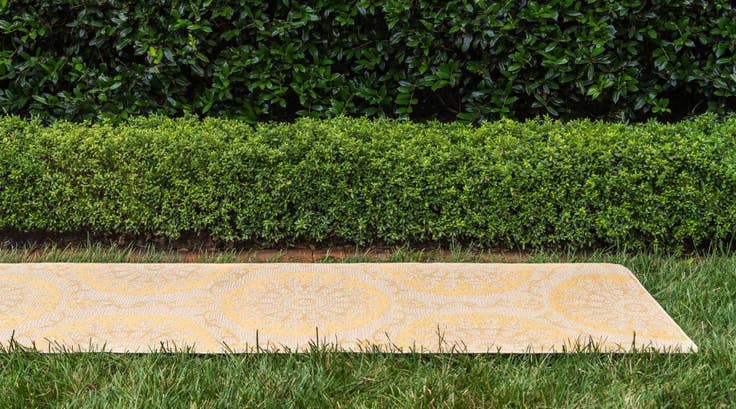 Detail image of 2' 2 x 6' Easy-Clean Botanical Indoor / Outdoor Runner Rug