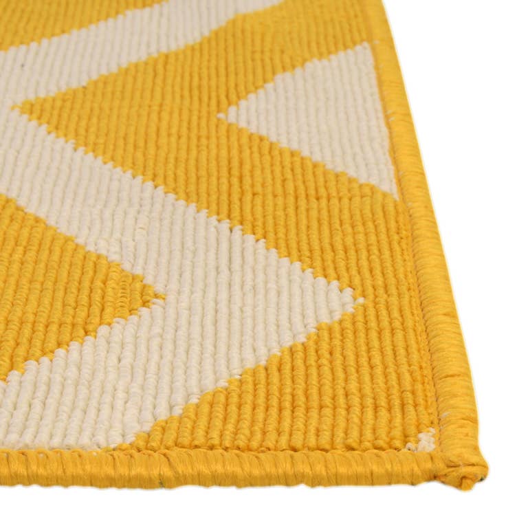 Detail image of 2' x 6' Easy-Clean Coastal Indoor / Outdoor Runner Rug