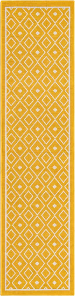 2' x 8' Easy-Clean Lattice Indoor / Outdoor Runner Rug
