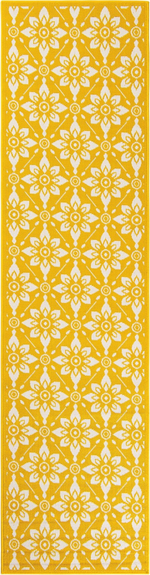 2' 7 x 10' Washable Lattice Indoor / Outdoor Runner Rug