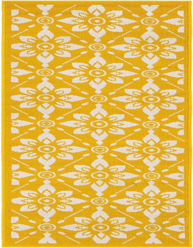 Detail image of 2' x 6' Easy-Clean Trellis Indoor / Outdoor Runner Rug