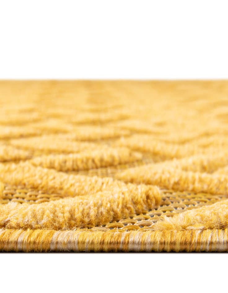 Detail image of 2' x 6' Easy-Clean Trellis Textured Indoor / Outdoor Runner Rug