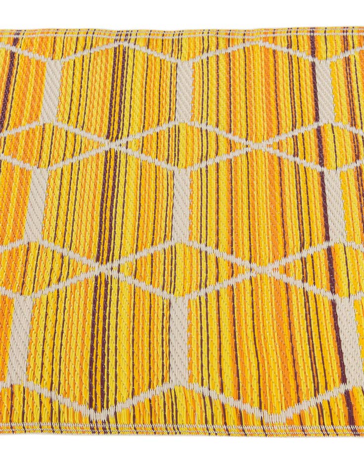 Detail image of 2' x 6'  Washable Vista Breeze Indoor / Outdoor Runner Rug