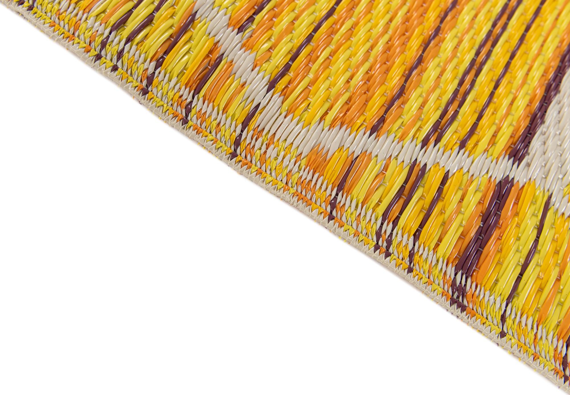 2' x 6' Easy-Clean Vista Breeze Indoor / Outdoor Runner Rug