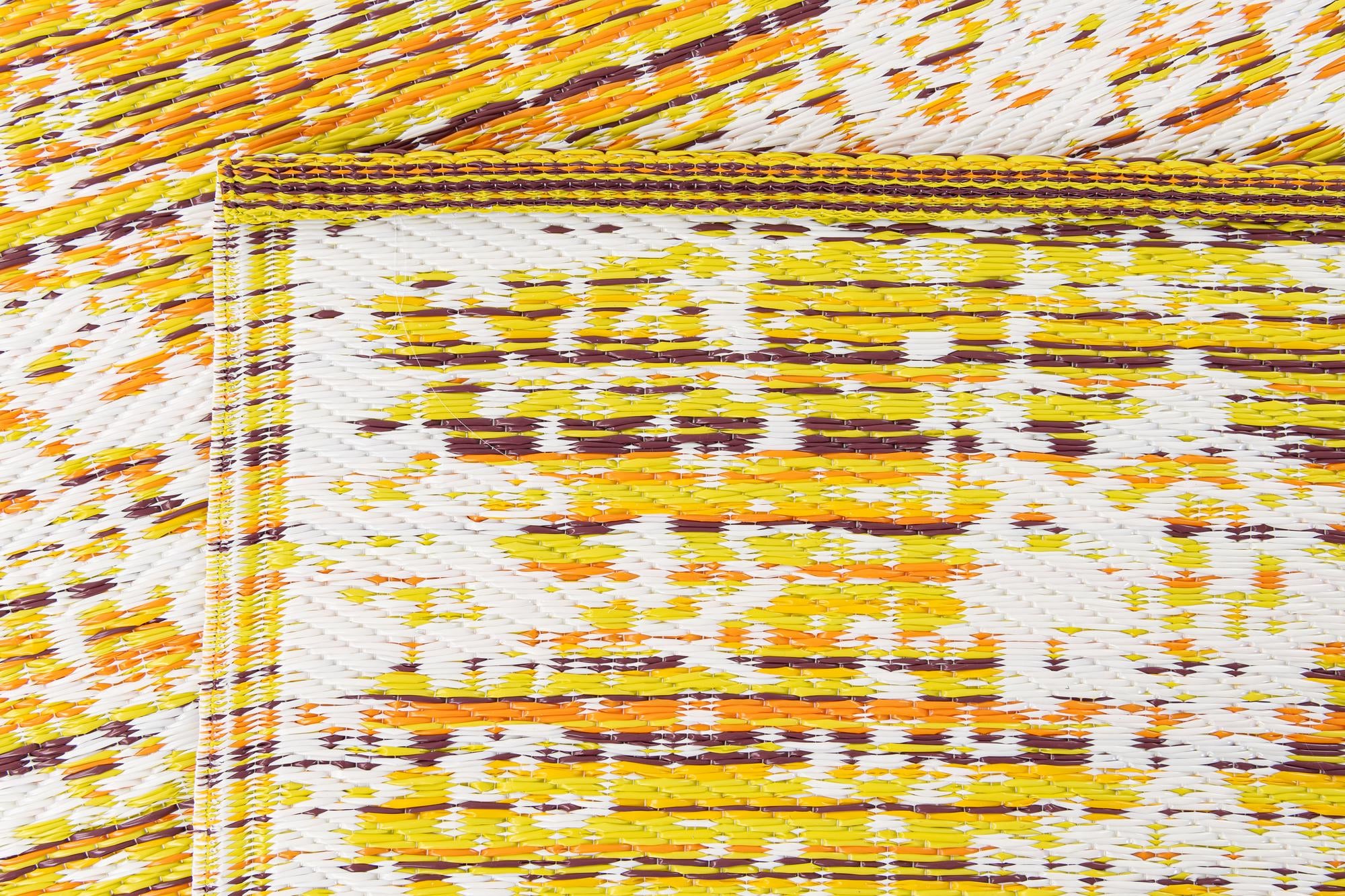 2' x 6' 2 Easy-Clean Vista Breeze Indoor / Outdoor Runner Rug