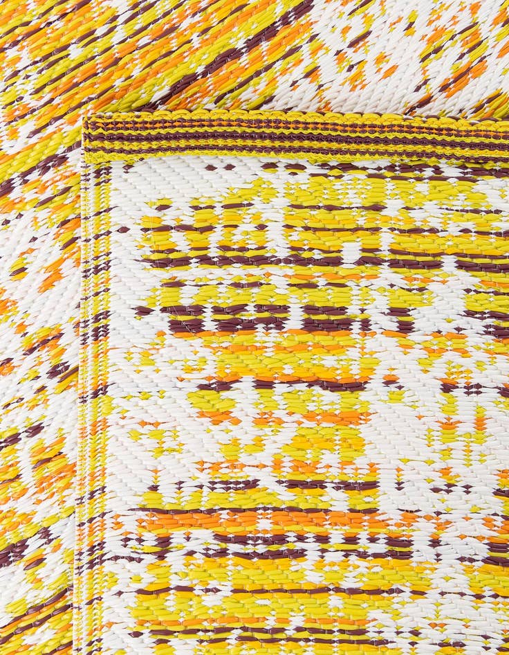 Detail image of 2' x 6' 2  Washable Vista Breeze Indoor / Outdoor Runner Rug