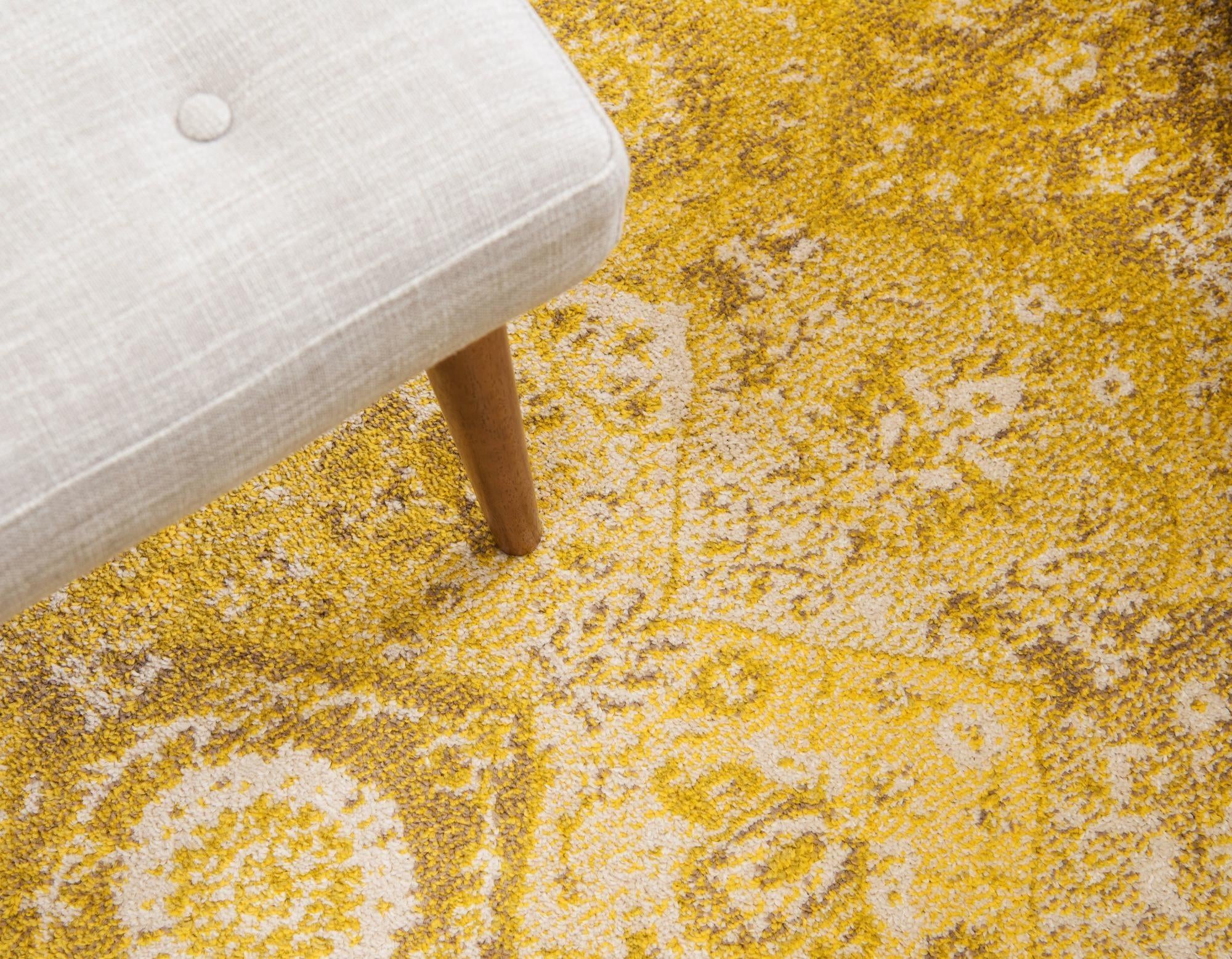 7' 10 x 7' 10 Carrington Square Rug