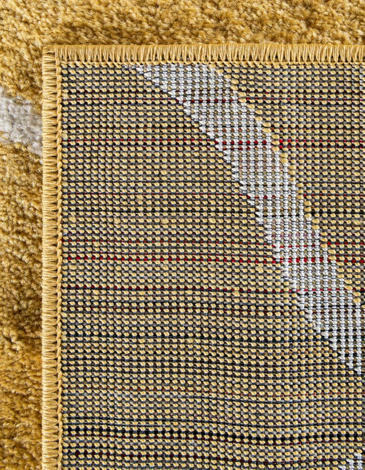 Detail image of 4' x 4' Lattice Frieze Square Rug