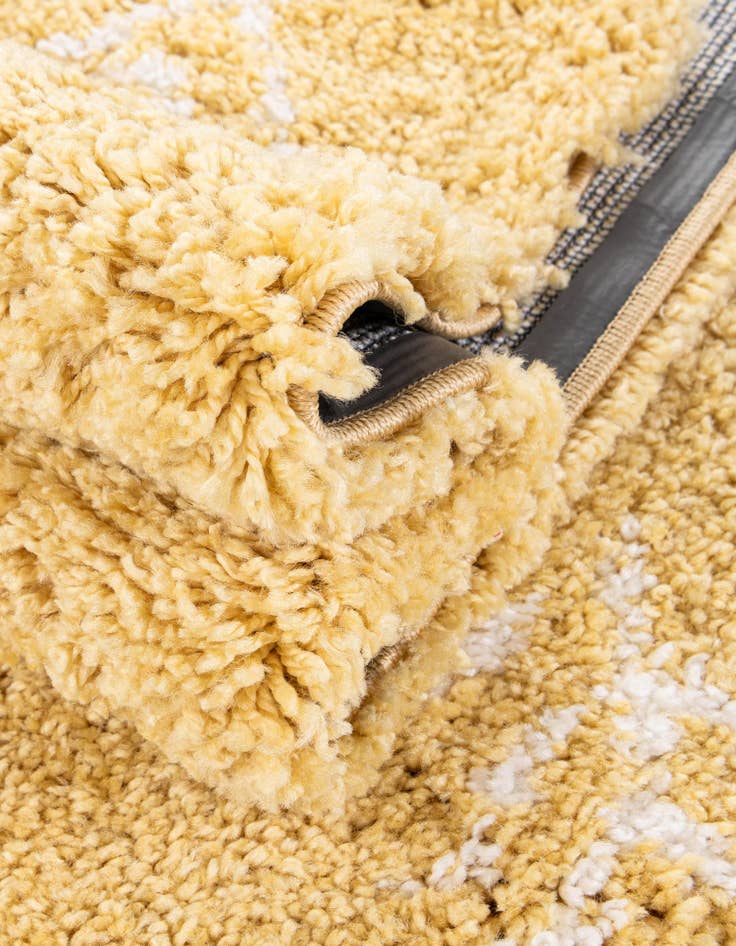 Detail image of 8' x 8' Marrakesh Shag Square Rug