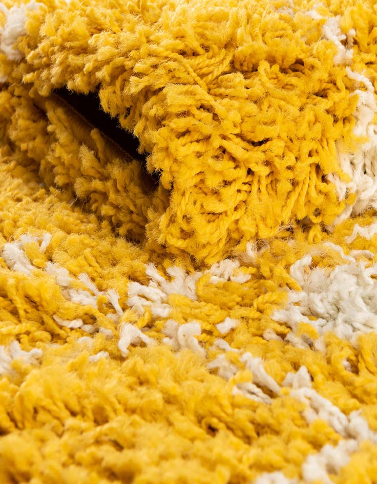 Detail image of 6' x 6' Moroccan Trellis Shag Square Rug