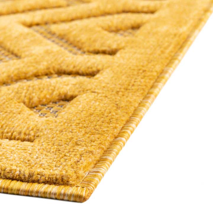 7' 10 x 7' 10 Easy-Clean Trellis Textured Indoor / Outdoor Square Rug