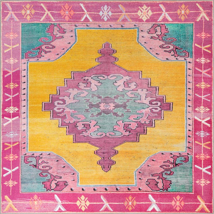 Detail image of 7' 6 x 7' 6 Washable Timeless Square Rug