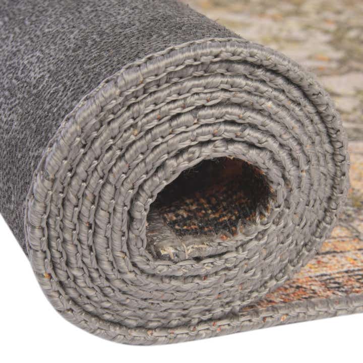 7' 6 x 7' 6 Washable Timeless Square Rug